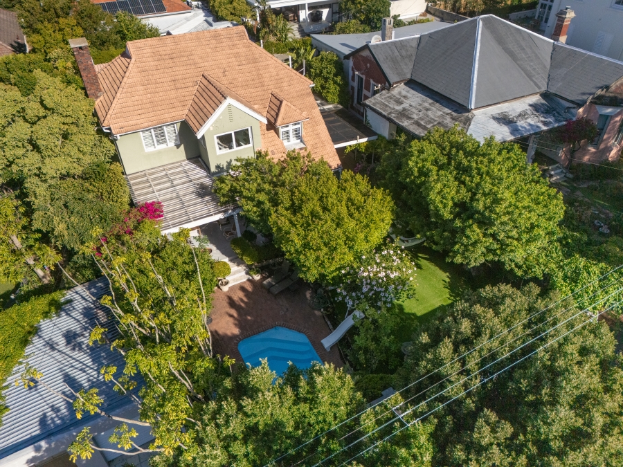 4 Bedroom Property for Sale in Gardens Western Cape